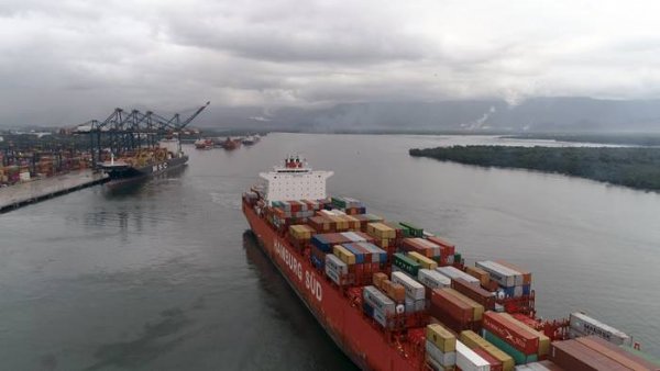 Porto de Santos mantem recorde e cresce 1&amp;#44;2% até novembro de 2019